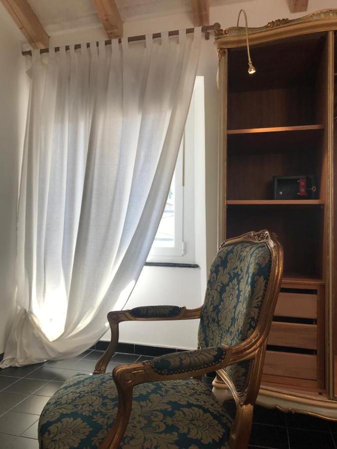 Sanctus Syrus 2 Bed and Breakfast Albenga Buitenkant foto