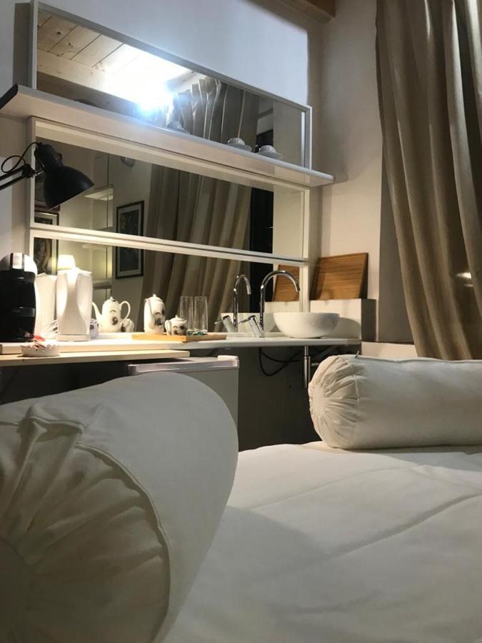 Sanctus Syrus 2 Bed and Breakfast Albenga Buitenkant foto