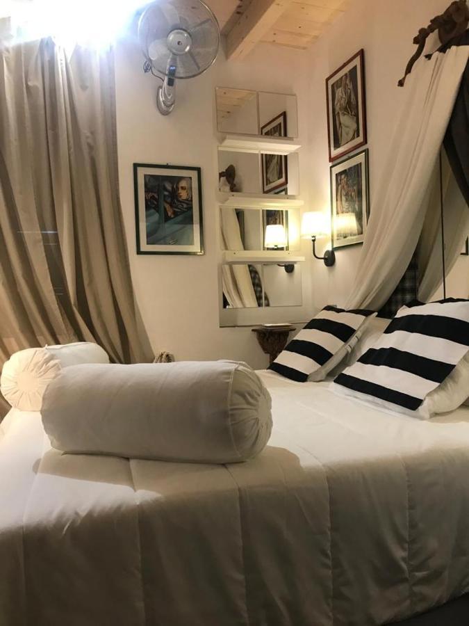 Sanctus Syrus 2 Bed and Breakfast Albenga Buitenkant foto