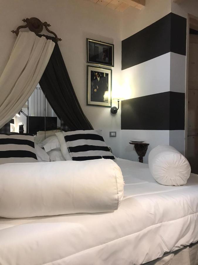 Sanctus Syrus 2 Bed and Breakfast Albenga Buitenkant foto