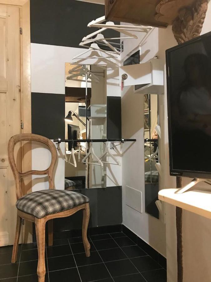 Sanctus Syrus 2 Bed and Breakfast Albenga Buitenkant foto